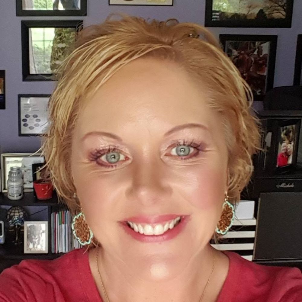 Meet your Posher, Michele